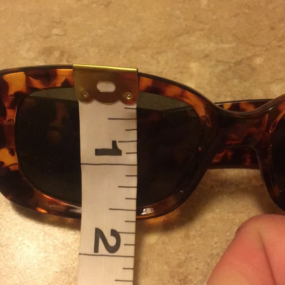 Halston Tortoise Shell Framed Sunglasses - Picture 8 of 8